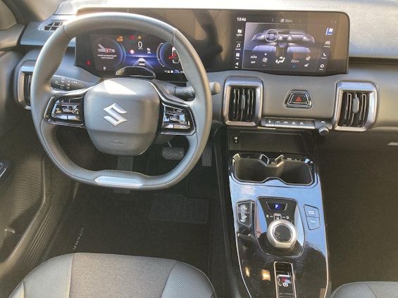 Vehicle image 8 Vehicle image 8