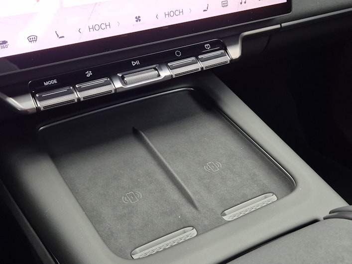 Vehicle image ZEEKR X