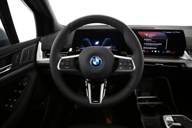 Vehicle image BMW 2 SERIES