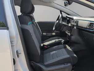Citroën C3 1.2 PureTech Shine 110PS Automatik / Rückfahrkamera / Totwinkelassistent / Premium Occasion Garantie