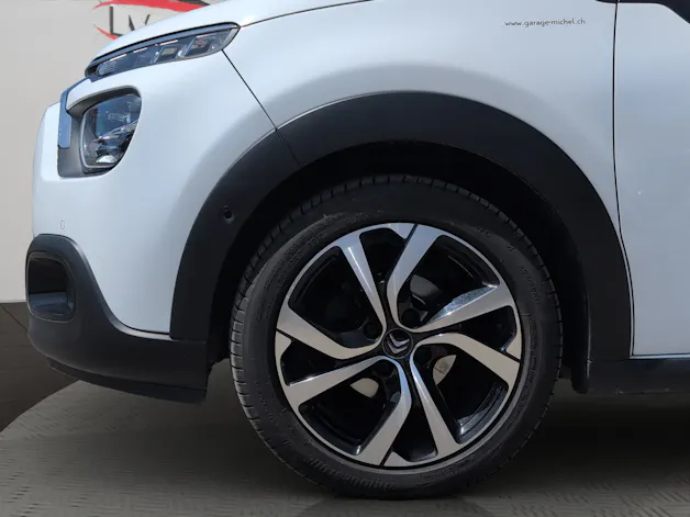 Citroën C3 1.2 PureTech Shine 110PS Automatik / Rückfahrkamera / Totwinkelassistent / Premium Occasion Garantie