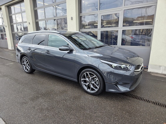 Vehicle image 5 Vehicle image 5