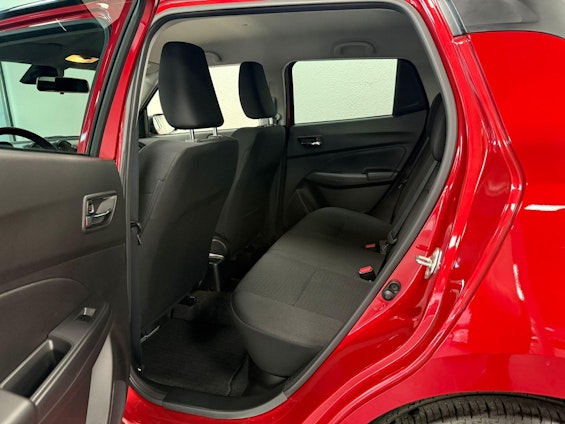 Vehicle image 10 Vehicle image 10