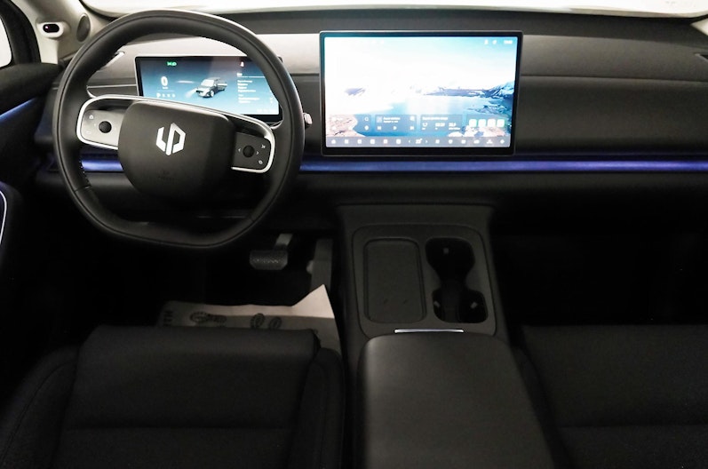 Vehicle image LEAPMOTOR C10