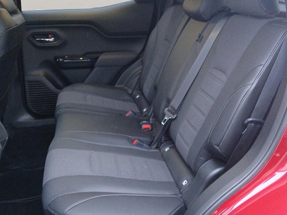 Vehicle image 9 Vehicle image 9