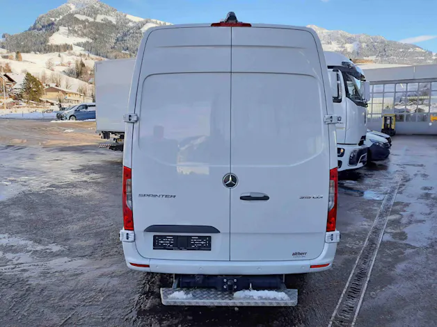 Mercedes-Benz Sprinter 319 CDI KA S 4x2