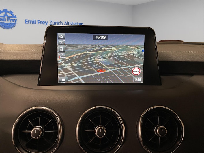 image du véhicule KIA STINGER