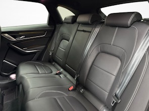 immagine del veicolo JAGUAR F-Pace 2.0 P400e R-Dynamic SE AWD