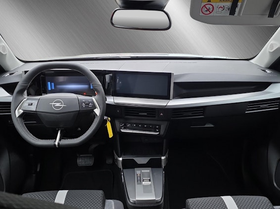 Vehicle image 11 Vehicle image 11