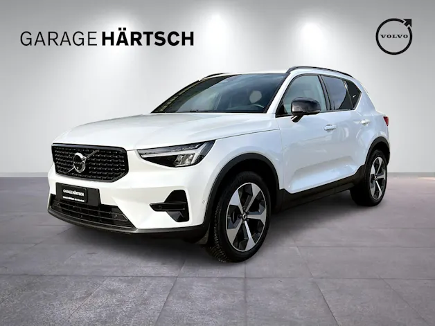 Volvo XC40 2.0 B3 MH Plus Dark