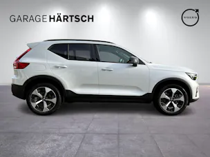 Volvo XC40 2.0 B3 MH Plus Dark
