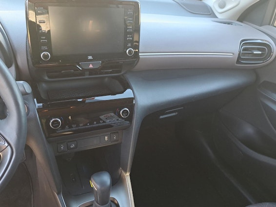 Vehicle image 12 Vehicle image 12