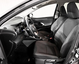 Vehicle image TOYOTA Yaris 1.5 VVT-iE Trend