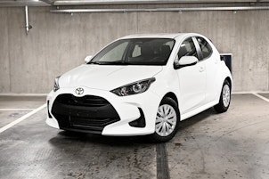 Vehicle image TOYOTA Yaris 1.5 VVT-i HSD Comfort