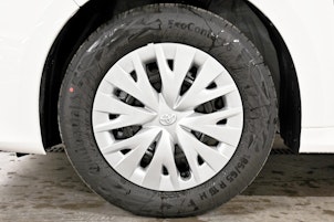 Vehicle image TOYOTA Yaris 1.5 VVT-i HSD Comfort