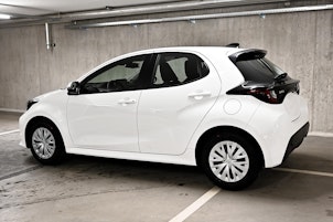 Vehicle image TOYOTA Yaris 1.5 VVT-i HSD Comfort