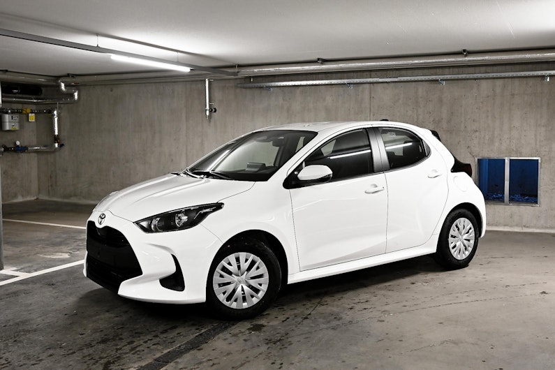 Vehicle image TOYOTA YARIS