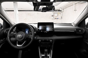 Vehicle image TOYOTA Yaris 1.5 VVT-i HSD Comfort