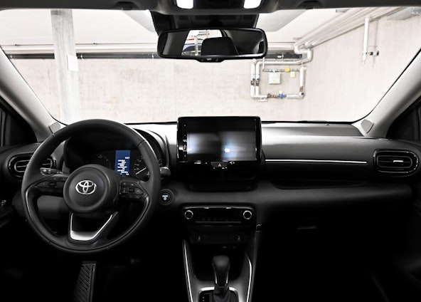 Vehicle image 4 Vehicle image 4