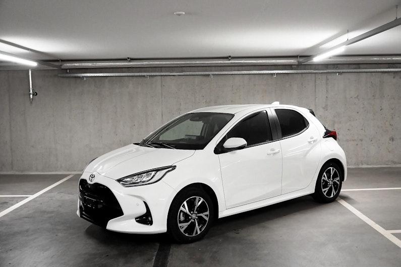 Vehicle image TOYOTA YARIS