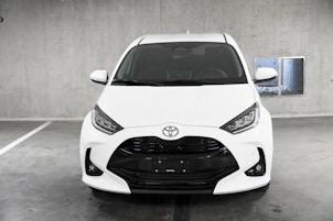 Vehicle image TOYOTA Yaris 1.5 VVT-i HSD Trend
