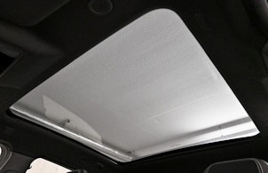 Vehicle image JAGUAR E-Pace 1.5 T 300e R-Dynamic SE AWD