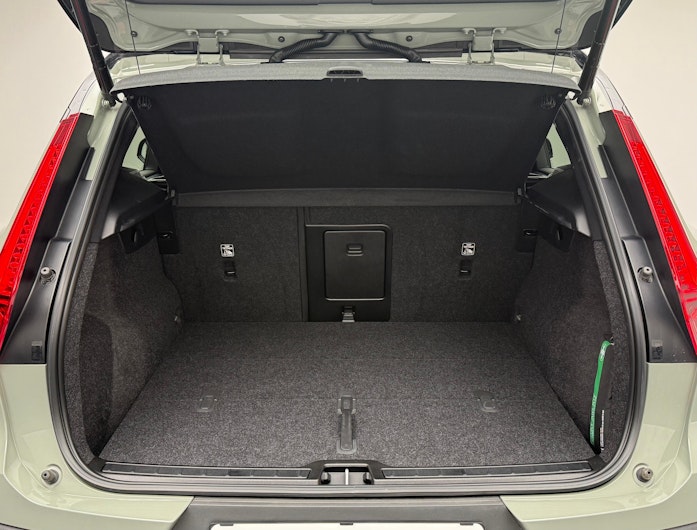 Vehicle image VOLVO XC40