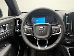 Vehicle image VOLVO XC40 P8 Twin Ultimate AWD