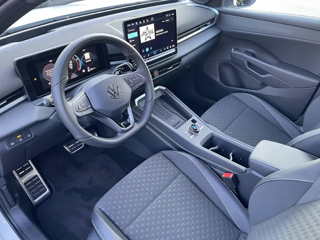 VW T-Roc 1.5 eTSI R-Line DSG*Head-Up*IQ.Light*Navi*