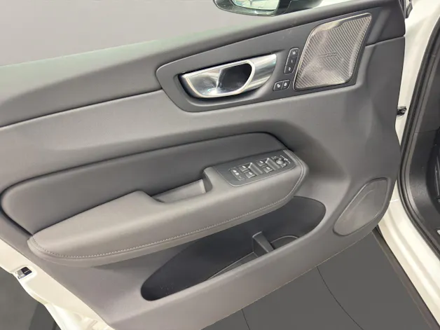 Volvo XC60 2.0 T8 TE Ultra Dark eAWD