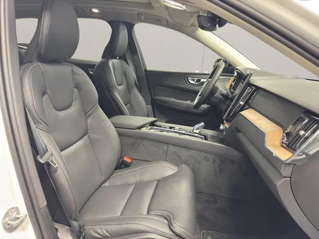 Volvo XC60 2.0 T8 TE Ultra Dark eAWD