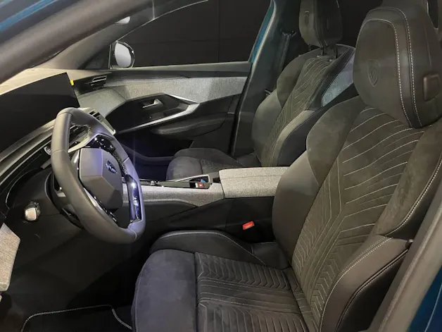 Peugeot 5008 145 Hybrid e-DCS6 GT