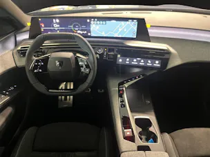 Peugeot 5008 145 Hybrid e-DCS6 GT