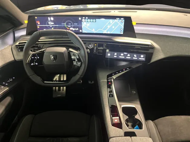 Peugeot 5008 145 Hybrid e-DCS6 GT