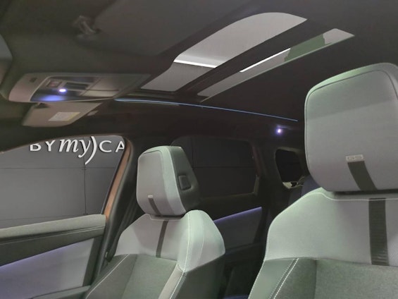 Vehicle image 8 Vehicle image 8