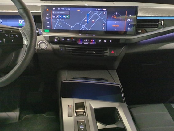 Vehicle image 12 Vehicle image 12