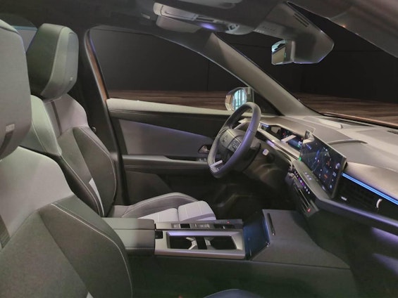 Vehicle image 9 Vehicle image 9