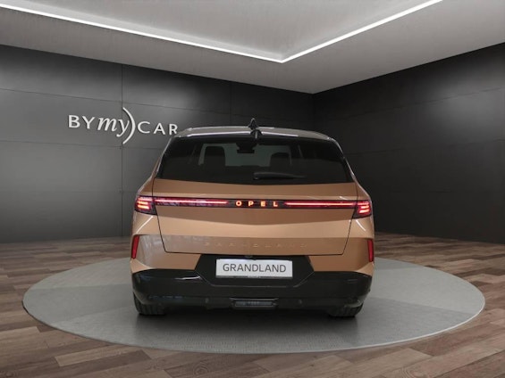 Vehicle image 2 Vehicle image 2