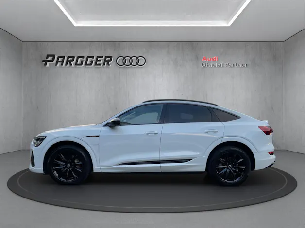Audi e-tron 55 Sportback S Line Black Edition quattro