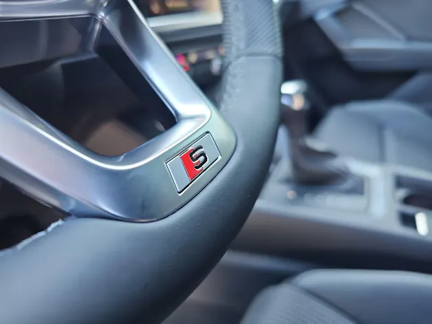 Audi Q3 35 TFSI S line Attraction S-tronic