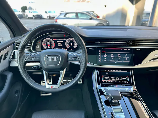 Audi Q7 50 TDI quattro S Line tiptronic