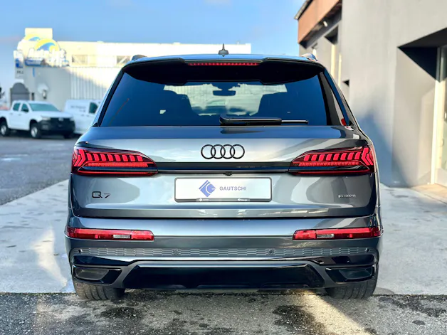 Audi Q7 50 TDI quattro S Line tiptronic