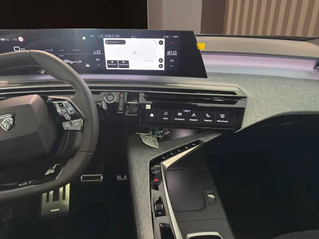 Peugeot 5008 145 Hybrid e-DCS6 GT