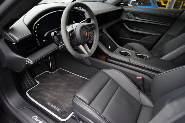 Porsche Taycan Turbo GT 104kWh
