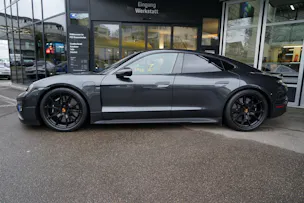 Porsche Taycan Turbo GT 104kWh