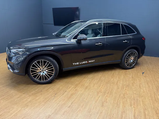 Mercedes-Benz GLC 220 d 4M - DISTRONIC / Head-Up Display / 360 Grad Kamera