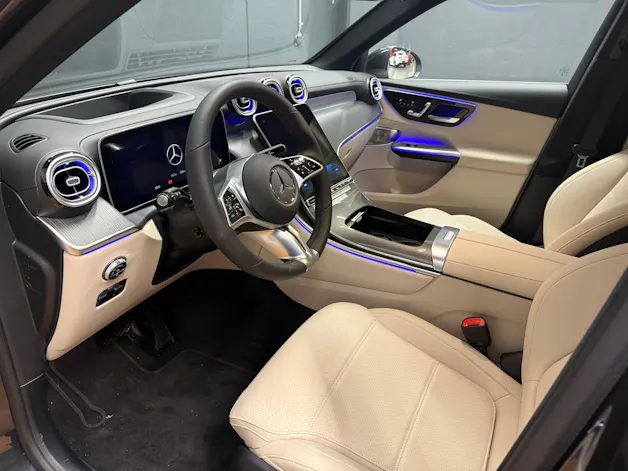 Mercedes-Benz GLC 220 d 4M - DISTRONIC / Head-Up Display / 360 Grad Kamera
