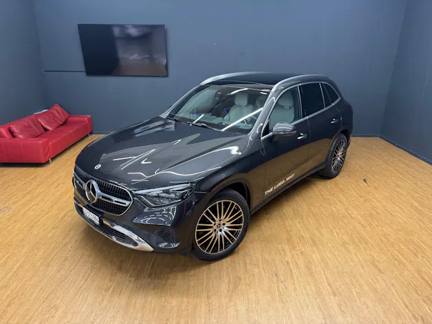 Mercedes-Benz GLC 220 d 4M - DISTRONIC / Head-Up Display / 360 Grad Kamera
