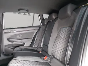 VW Golf Variant 1.5 eTSI mHEV R-Line