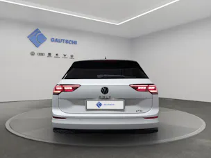 VW Golf Variant 1.5 eTSI mHEV R-Line